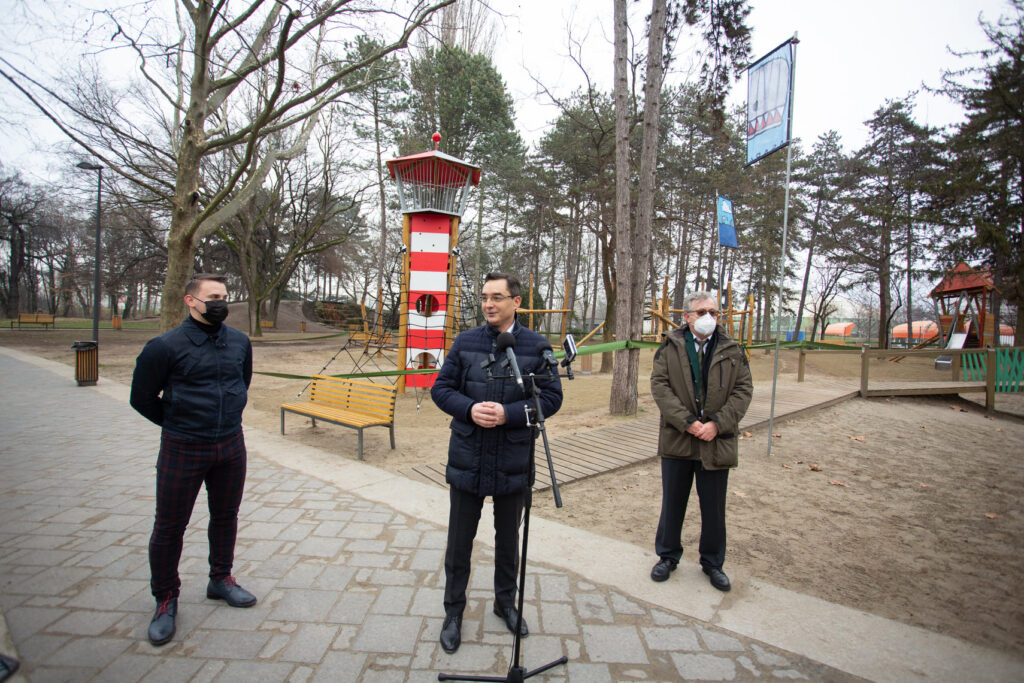 Debrecen's Mayor at the Opening of new play tower